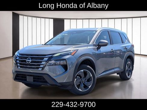 Used 2024 Nissan Rogue SV w/ SV Premium Package FWD image 1
