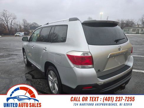 Used 2012 Toyota Highlander Limited image 3