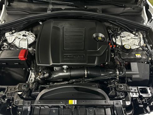 Used 2025 Jaguar F-PACE R-Dynamic S image 27