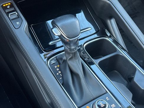 Used 2022 Kia Telluride SX w/ SX Prestige Package image 22