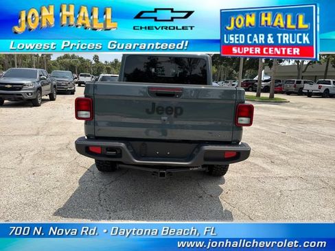 Used 2025 Jeep Gladiator Sport AWD/4WD image 10