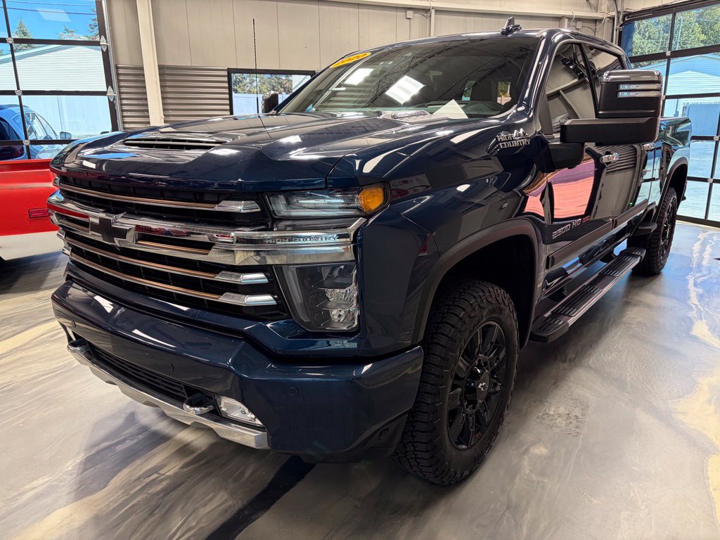Used 2020 Chevrolet Silverado 2500 High Country w/ Z71 Off-Road Package AWD/4WD image 3