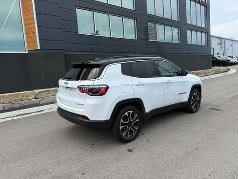 Used 2024 Jeep Compass Limited AWD/4WD image 3