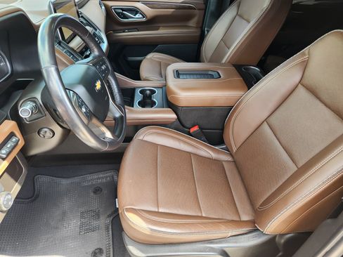 Used 2021 Chevrolet Tahoe High Country AWD/4WD image 11