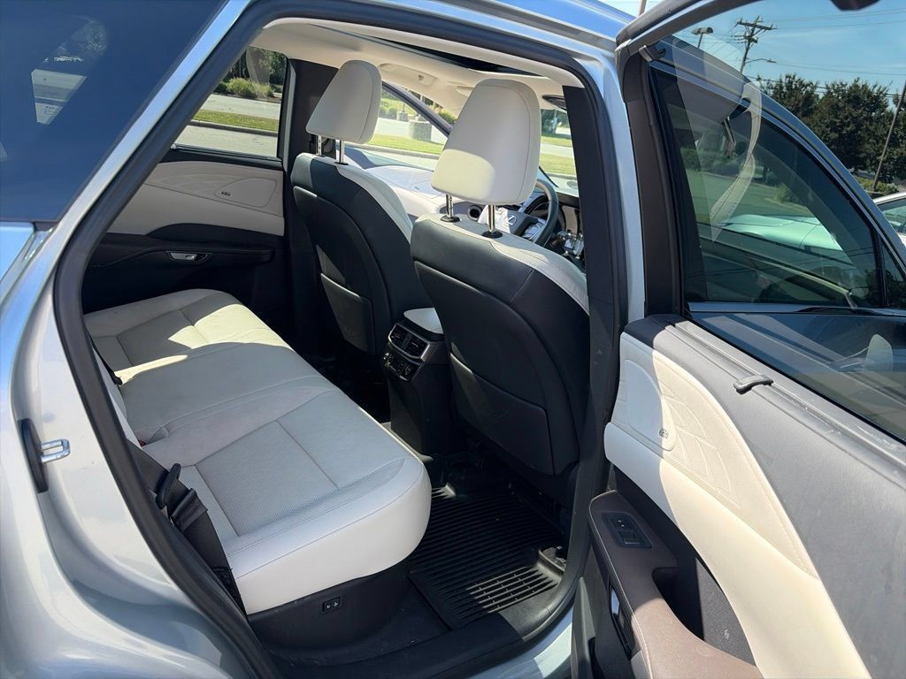 Used 2025 Lexus RX 350 AWD w/ Convenience Package image 12