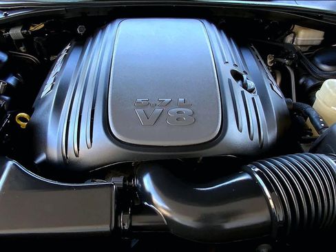 Used 2014 Dodge Challenger R/T image 29