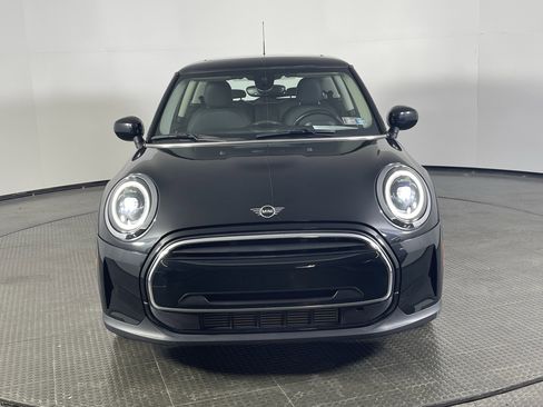 Used 2023 MINI Cooper 2-Door Hardtop image 2