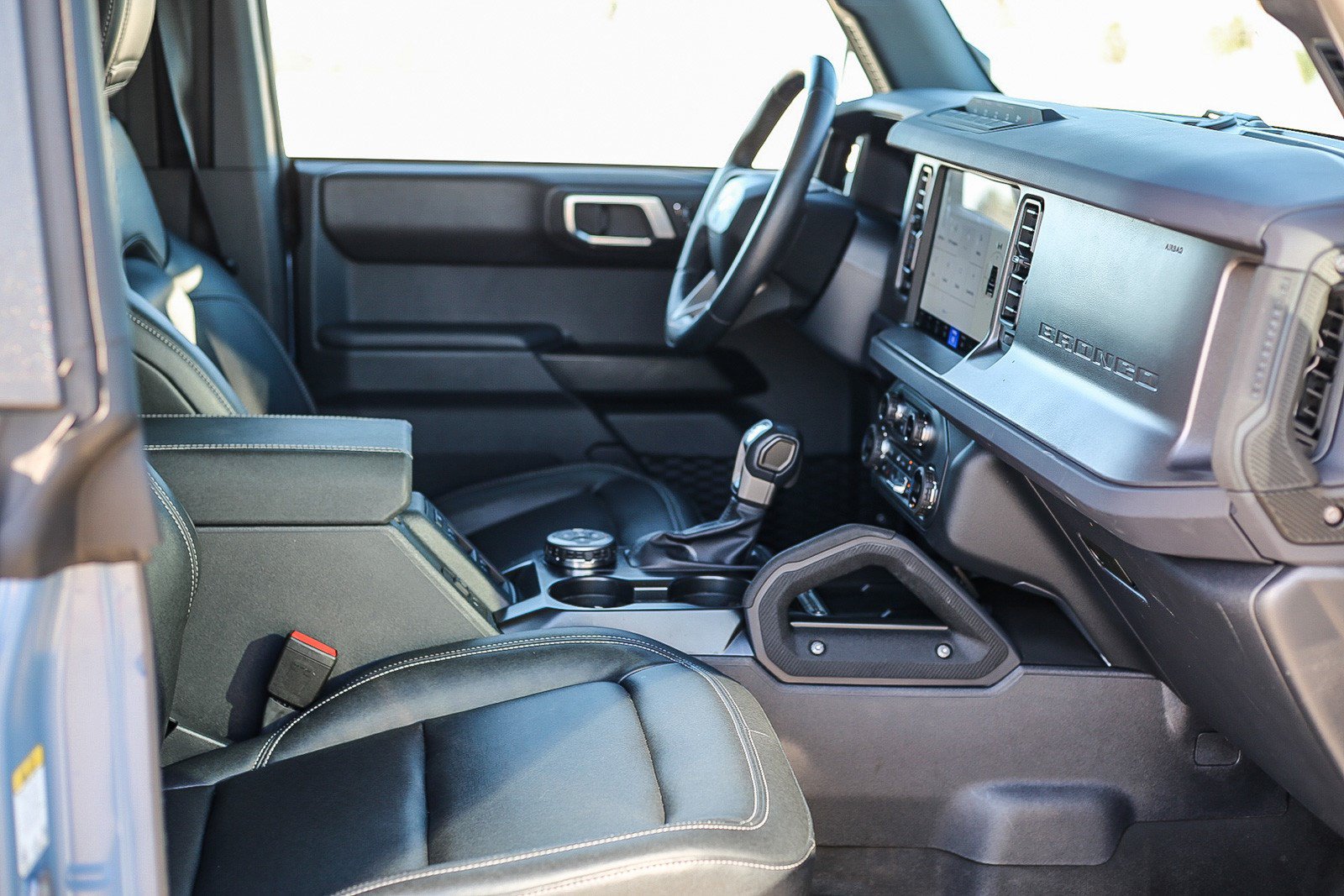 Used 2025 Ford Bronco Badlands AWD/4WD image 16
