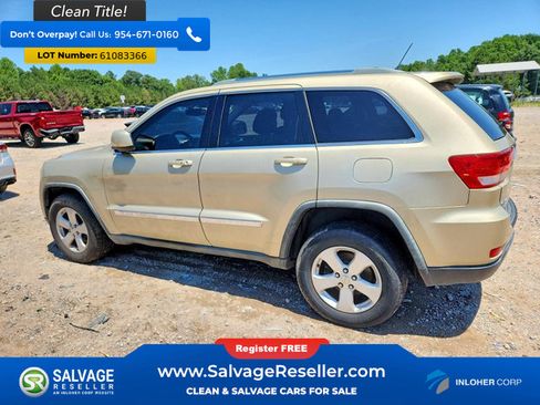 Used 2012 Jeep Grand Cherokee Laredo AWD/4WD image 3