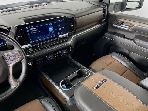 Certified 2024 Chevrolet Silverado 3500 High Country w/ Technology Package image 26