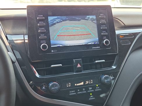 Used 2024 Toyota Camry SE FWD image 23