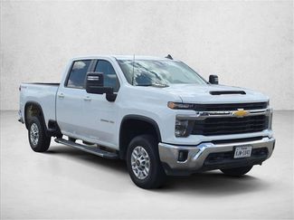 Used 2025 Chevrolet Silverado 2500 LT w/ Convenience Package AWD/4WD video 3