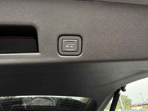 New 2026 Chevrolet Traverse LT w/ Driver Confidence Package image 6