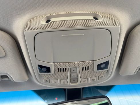 Used 2018 Lincoln Continental Reserve image 26