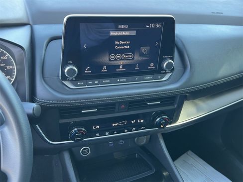 Certified 2023 Nissan Rogue SV image 15