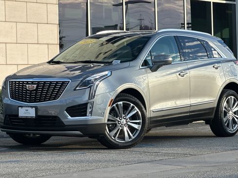 Used 2025 Cadillac XT5 Premium Luxury w/ Technology Package image 8