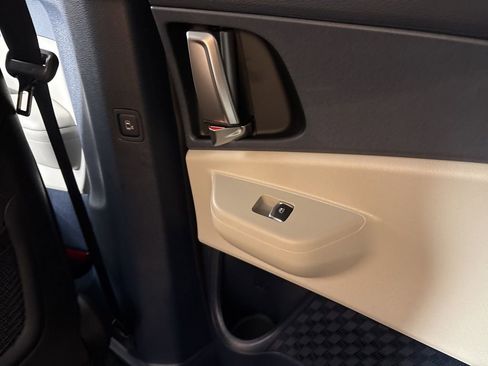 New 2026 Kia Carnival EX image 41