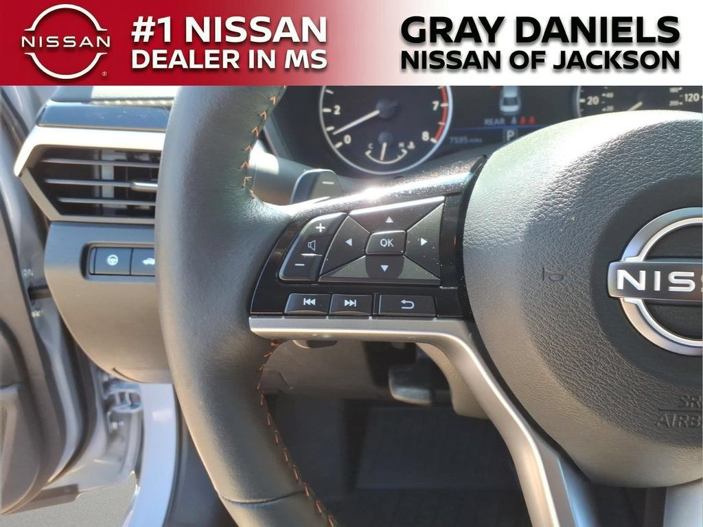 Certified 2026 Nissan Altima 2.5 SR w/ SR Premium Package FWD image 14