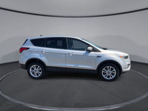 Used 2019 Ford Escape SE AWD/4WD image 9