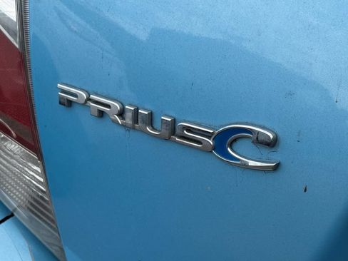Used 2015 Toyota Prius C One FWD image 25