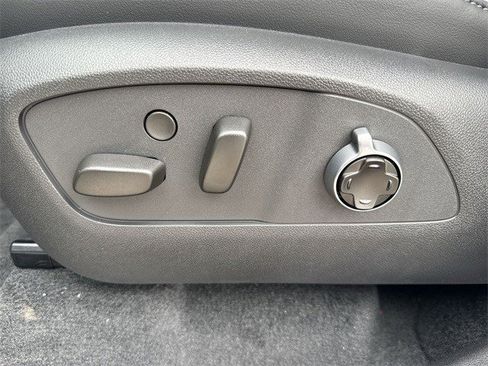 New 2026 Buick Enclave Avenir w/ Super Cruise Package image 12