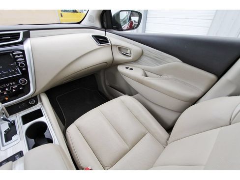 Used 2018 Nissan Murano SL FWD image 11
