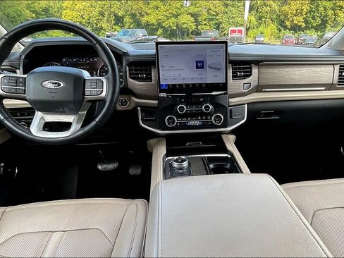 Used 2024 Ford Expedition Max Limited image 15