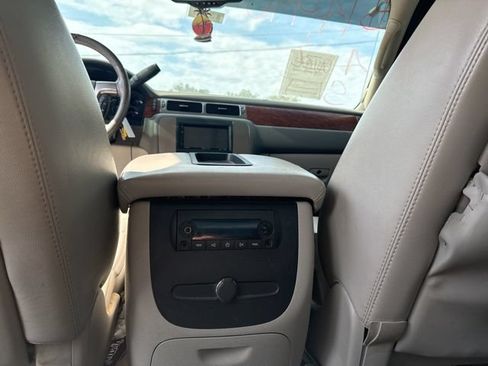 Used 2007 GMC Sierra 2500 SLT w/ Convenience Package AWD/4WD image 15