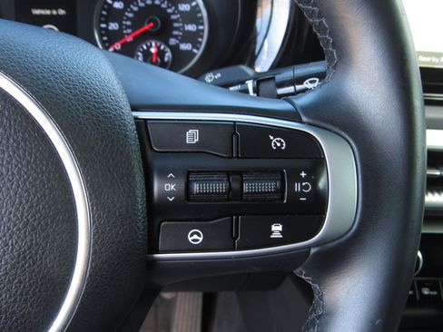 Used 2023 Kia K5 GT-Line image 24