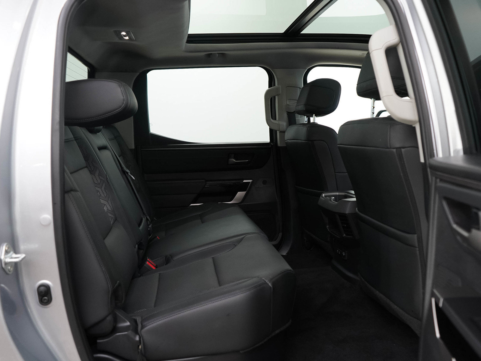 Used 2024 Toyota Tundra Limited AWD/4WD image 14