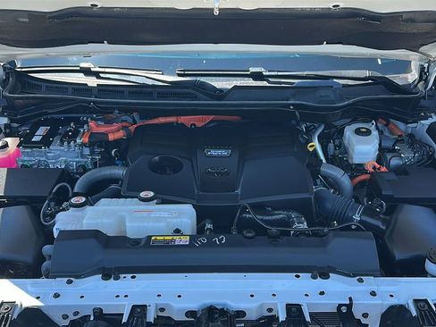 Used 2023 Toyota Sequoia Capstone AWD/4WD image 3