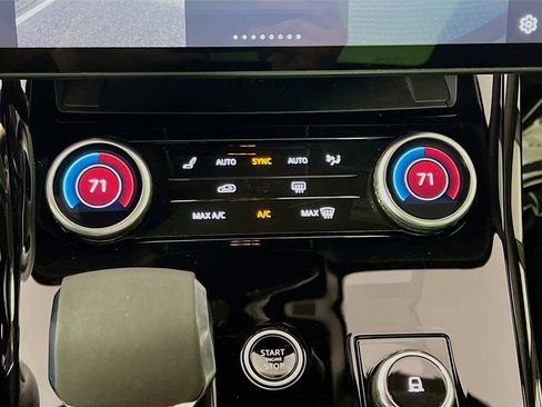 Used 2023 Land Rover Range Rover Sport SE Dynamic image 16