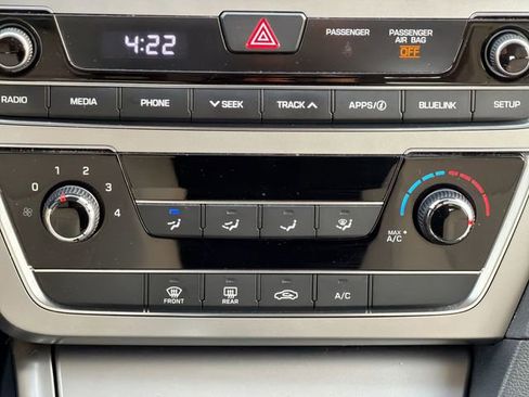 Used 2017 Hyundai Sonata SE w/ Cargo Package image 18