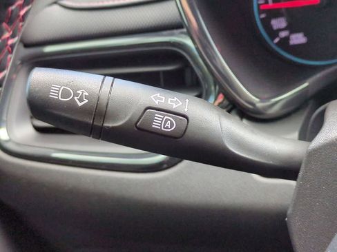 Used 2023 Chevrolet Equinox RS FWD image 26