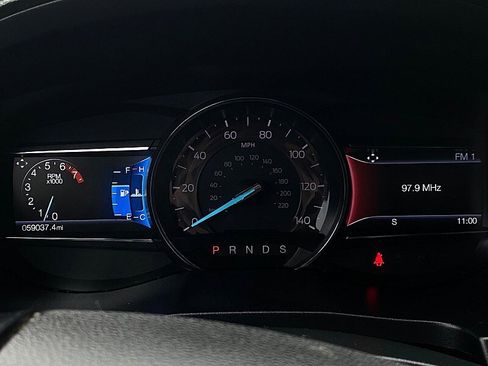 Certified 2018 Ford Explorer XLT w/ Equipment Group 202A image 17