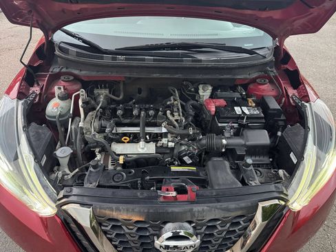 Used 2020 Nissan Kicks SR w/ SR Premium Package FWD image 31