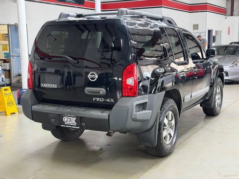 Used 2011 Nissan Xterra PRO-4X w/ Pro-4x Leather Pkg AWD/4WD image 2