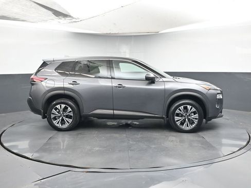 Used 2021 Nissan Rogue SV image 6