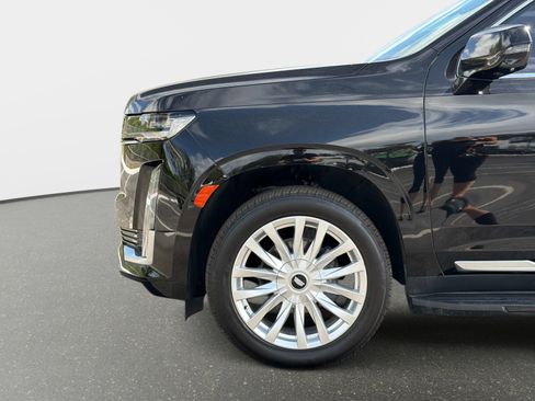 Used 2021 Cadillac Escalade ESV Luxury image 12