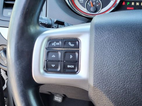 Used 2015 Dodge Grand Caravan R/T w/ Driver Convenience Group FWD image 11