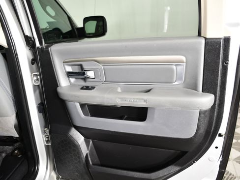 Used 2017 RAM 1500 Big Horn AWD/4WD image 44