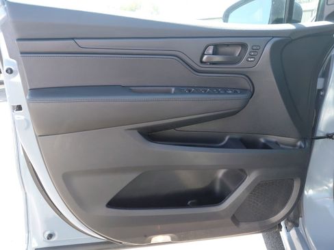 Used 2023 Honda Odyssey Sport image 15