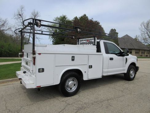 Used 2018 Ford F350 XL w/ Power Equipment Group RWD image 13