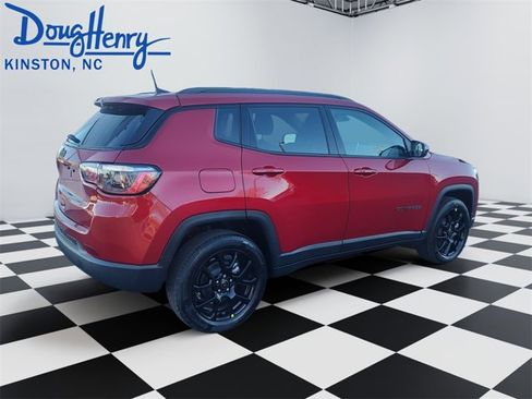 New 2026 Jeep Compass Latitude image 5