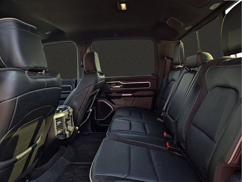 Used 2023 RAM 1500 Laramie AWD/4WD image 8