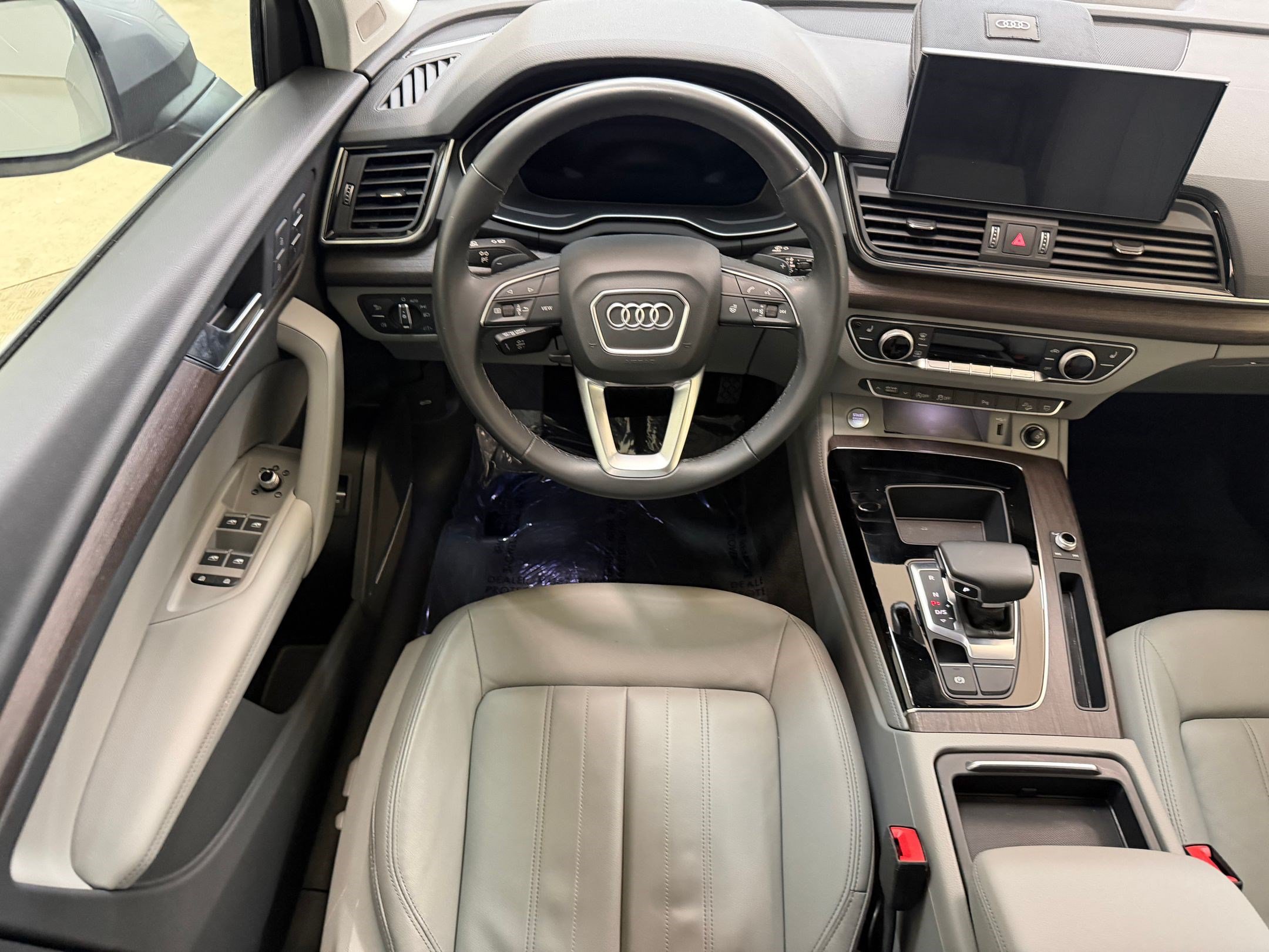 Used 2022 Audi Q5 2.0T Premium Plus AWD/4WD image 16