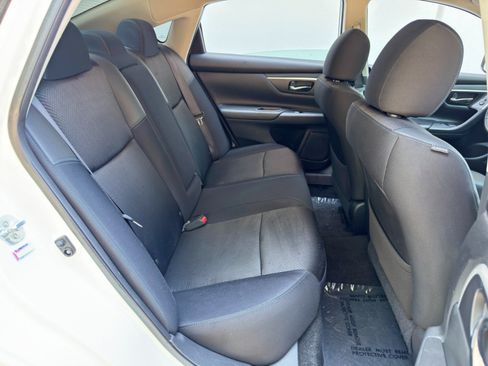 Used 2016 Nissan Altima 2.5 SR w/ LED Appearance Package FWD image 31