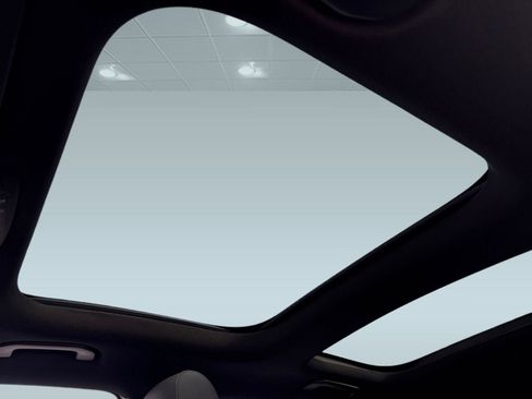 New 2026 Mercedes-Benz GLB 250 image 11