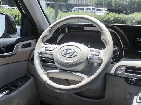 Certified 2023 Hyundai Palisade Limited FWD image 19