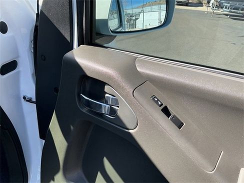 Used 2019 Nissan Frontier PRO-4X image 23